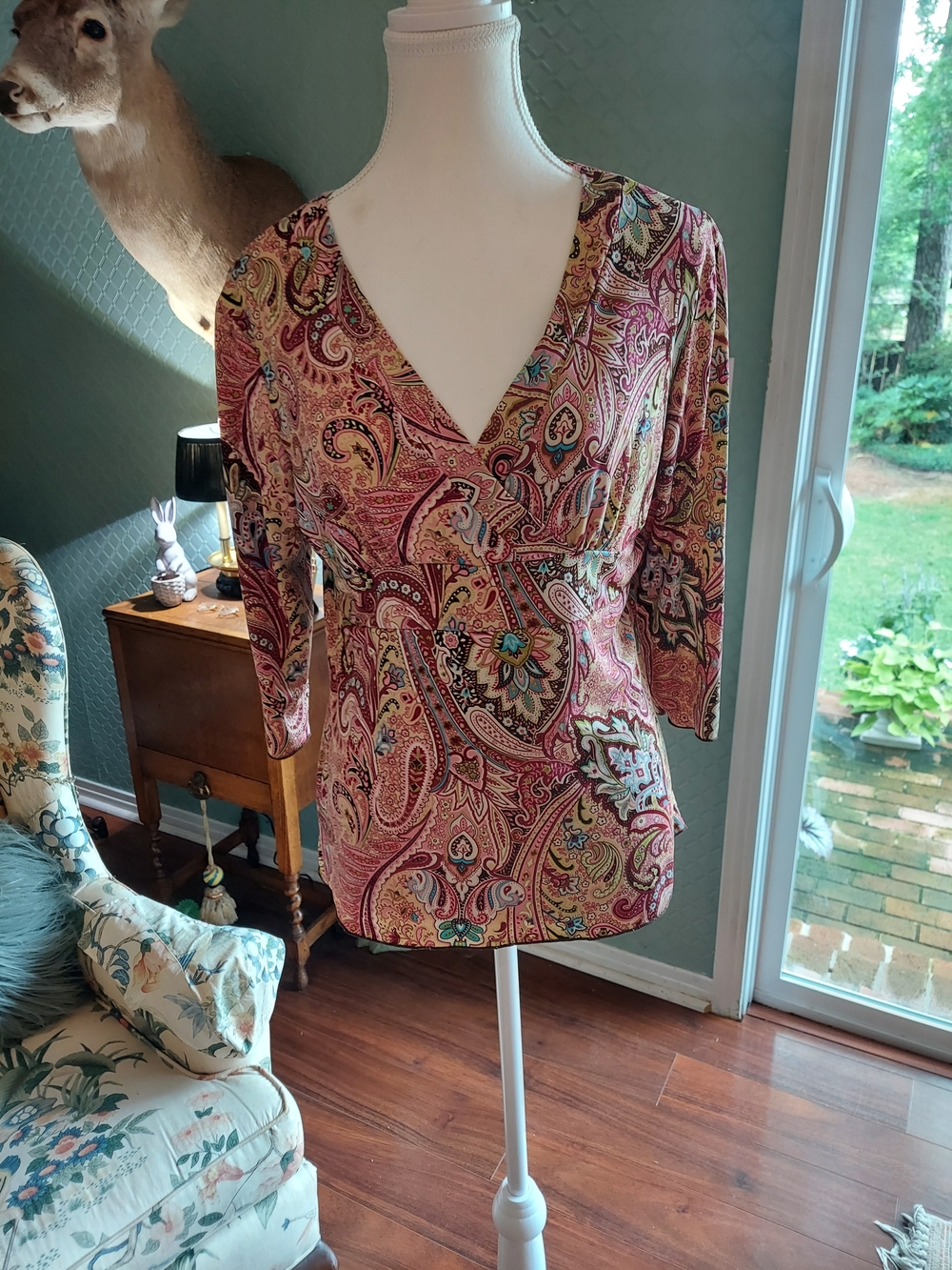 Paisley V-Neck Long Sleeve Tee in Raspberry Paisley